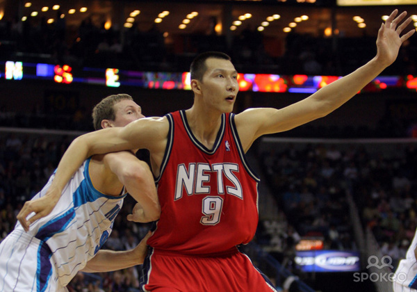 张佳玮|还有什么能吓到易建联？他不再是那个安静的少年了