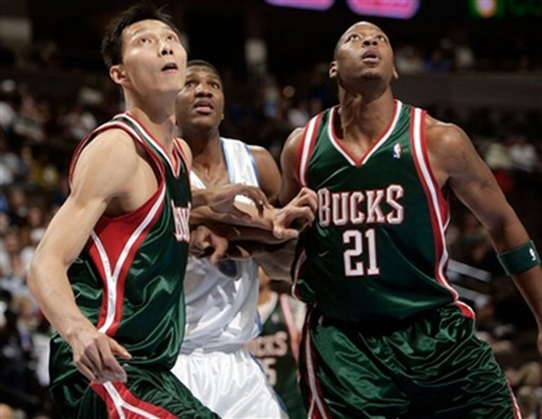 张佳玮|还有什么能吓到易建联？他不再是那个安静的少年了