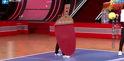 用羽球拍打乒乓算什么，这个节目让奥运冠军玩过更奇葩的