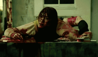 睡不着｜康师傅搞出了卖女孩的新花样