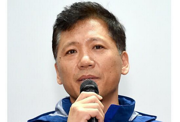 韩游泳主教练因更衣室偷拍事件辞职，一涉案选手参加里约奥运