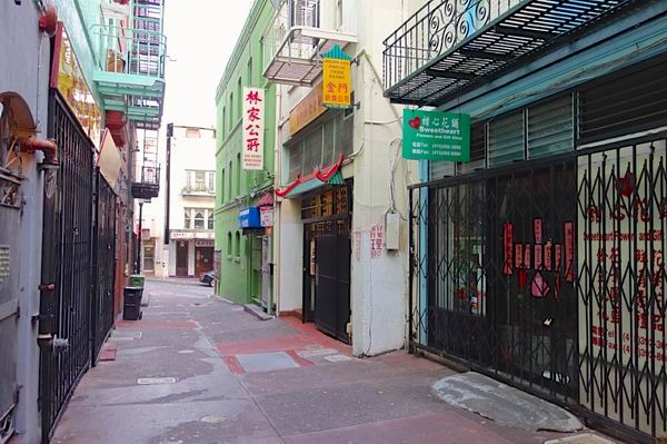 隐于闹市的小巷，一座城市的秘密日记