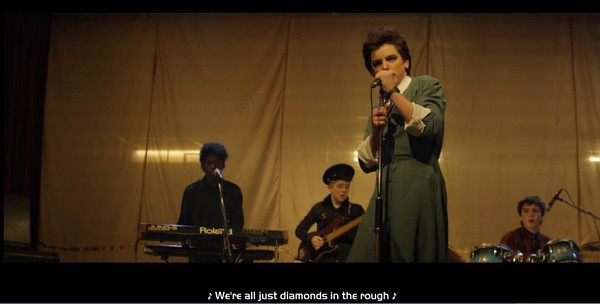 睡不着｜青春也无法冲破的愁雾