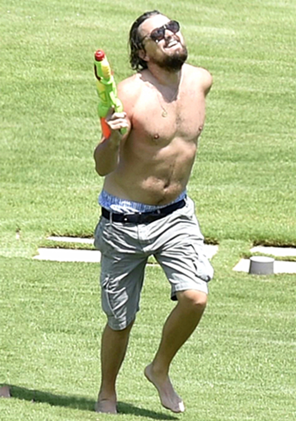 澎湃联播|这可能是史上最难开学季