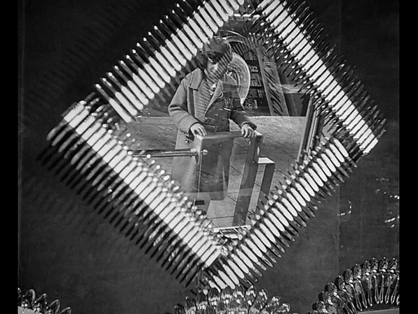 睡不着丨外面有怪兽，请看好你的孩子