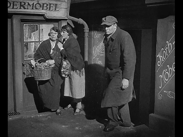 睡不着丨外面有怪兽，请看好你的孩子