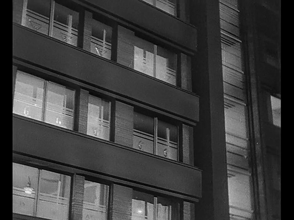 睡不着丨外面有怪兽，请看好你的孩子