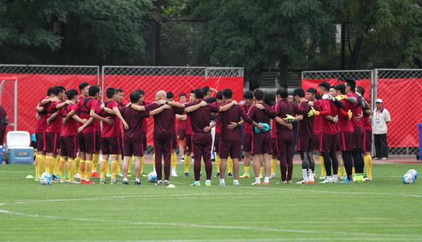 国足今晚战伊朗迎12强赛首个主场，沈阳能否延续福地光环？