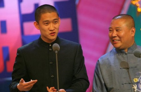 娱评｜乌鸦落煤堆，谁别嫌谁黑