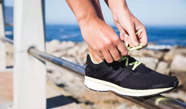 巧妙避开5大误区，跑圈老司机教你怎么选跑鞋