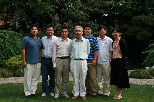 纪念陆谷孙｜书写大写的“词典人生”