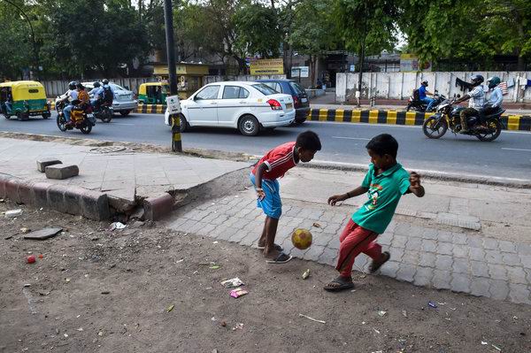赶紧抓住最后的尾巴，像孩子一样拥抱夏日！