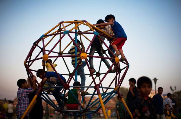 赶紧抓住最后的尾巴，像孩子一样拥抱夏日！