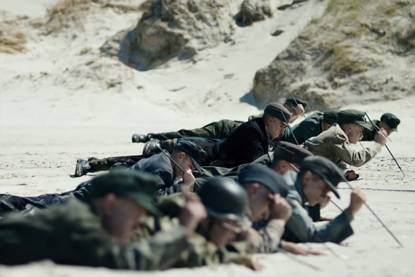 睡不着丨战争留下的地雷，该由谁来扫除？