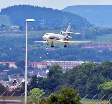 撑了三个月，霉霉抖森分手！期待霉霉新专辑……