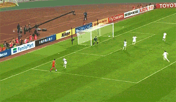 为啥武磊能一直霸占国足锋线？“浪射”有时也是一种能力