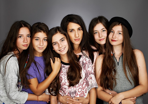 睡不着丨想当一匹野马，但哪里才有草原