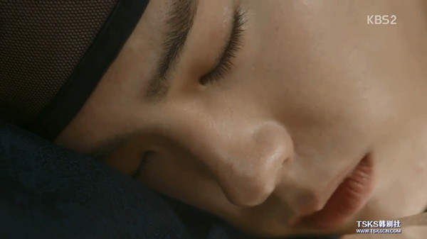 《云画的月光》：颜值决定卖点，剧本决定深度