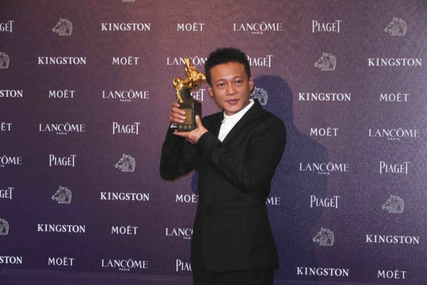 李康生：对于表演，我无怨无悔了