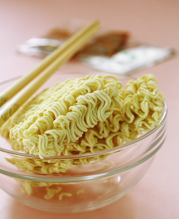 联盟给方便面平反  药学专家：泡面的毒到底在哪？