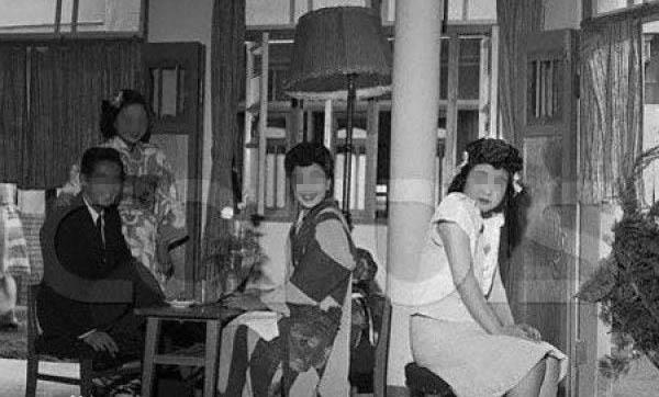 中国“慰安妇”：强征与诱骗基础上的军事性奴隶制度