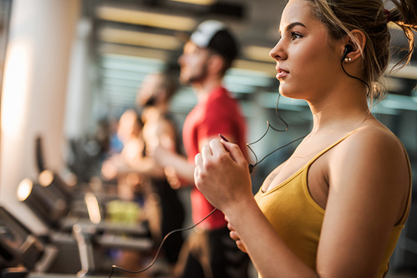 有氧无氧运动结合减肥更有效，专家建议每周减重不超过2斤