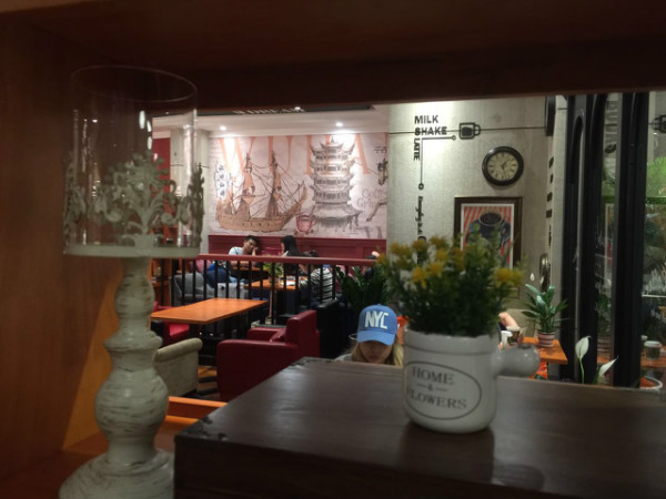 围观西西弗武汉新店：经典著作比例大减，大量时尚生活类图书