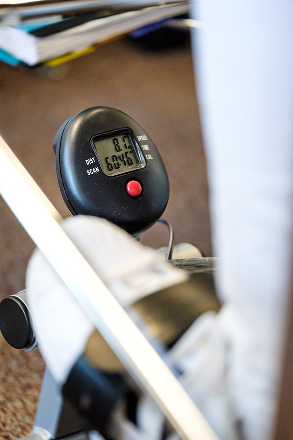 趣看｜歪果仁教师出奇招，学生踩着动感单车上数学