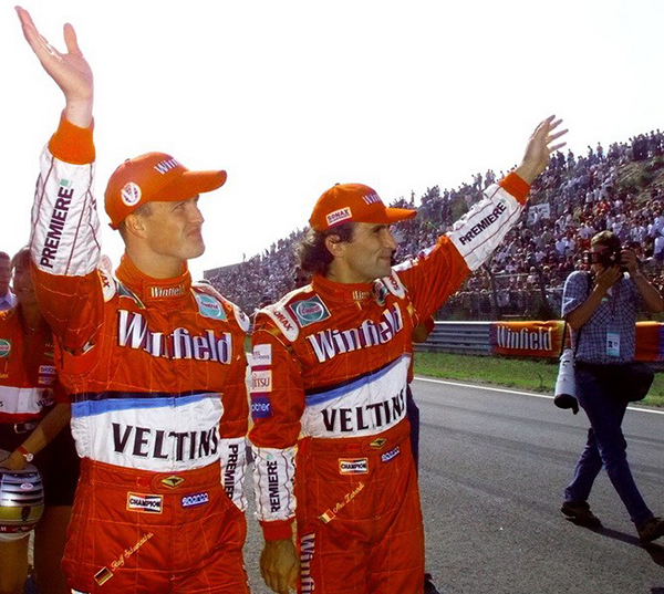 15年前赛道失去双腿，前F1车手用4枚残奥金牌“重生”