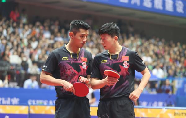 全场都是女粉撕心裂肺的加油声，国乒爆红也有幸福的烦恼