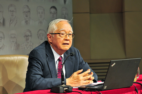 吴敬琏：经济结构调整不可取代体制结构改革