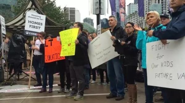 加税15%后温哥华房价还在涨，当地居民要求出台更严措施