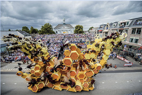 9月和花车很搭吗