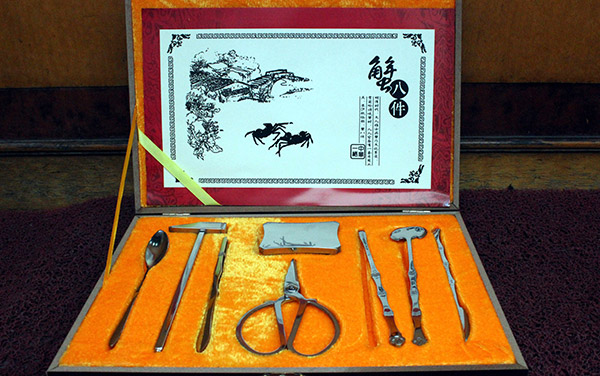 巧用“蟹八件”，“文食”大闸蟹