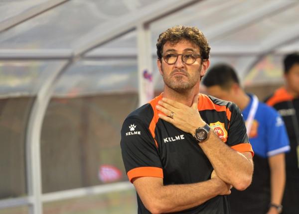 最惨烈冲超之争即将揭晓，砸下6个亿的权健才领先一个身位