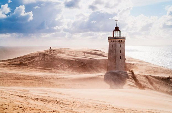 那些废墟，散落在天涯