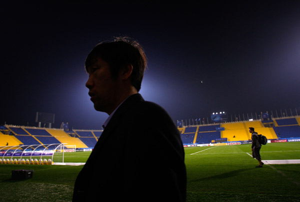 邻居眼中的高洪波：集训回家给父母烧菜，为国足输泰国流泪