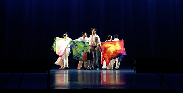 舞台剧《月亮和六便士》：你选择月亮，还是六便士？