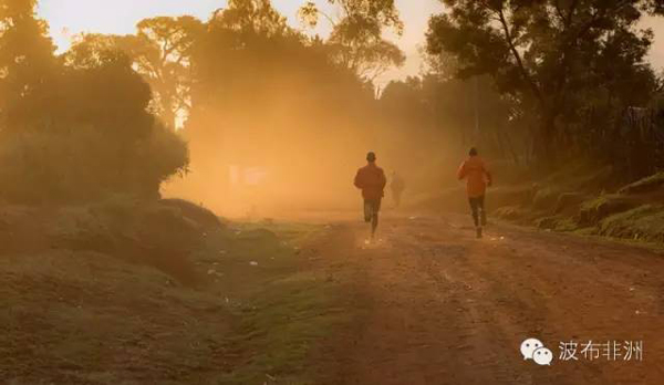实地记录非洲马拉松选手，他们的秘密你无法想象（中）
