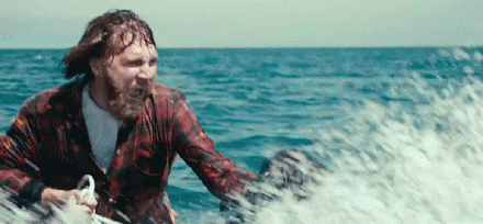 瑞士军刀男：放屁、勃起，魔法尸体的奇幻漂流