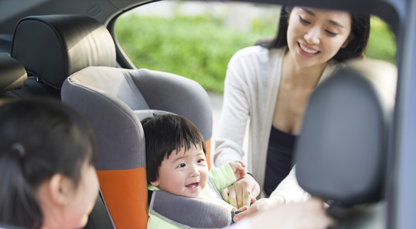 长假亲子游，带好儿童座椅，警惕食物中毒