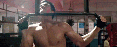 看看34岁的彭于晏和52岁的张涵予，你就知道健身有多重要