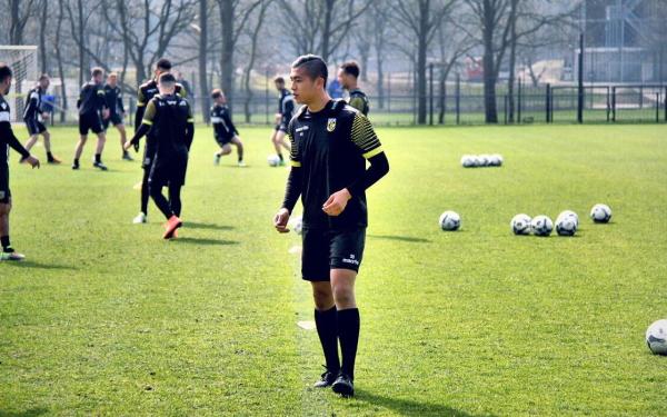 国字号球队征召影响留洋？张玉宁想当“中国内马尔”太难