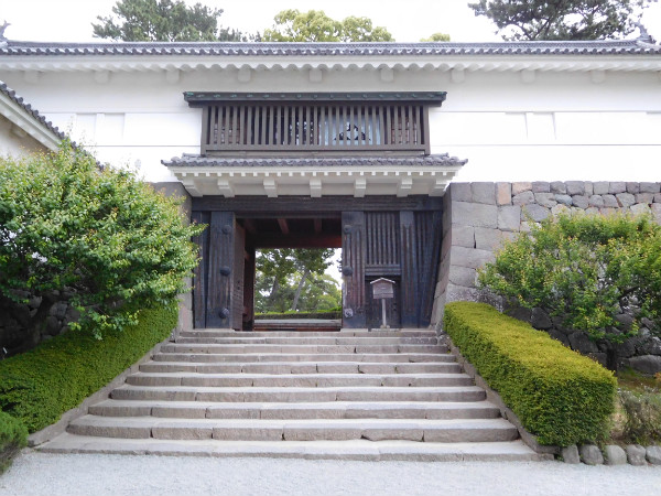 日本小田原城的圈养猴：或为羞辱背信弃义的丰臣秀吉