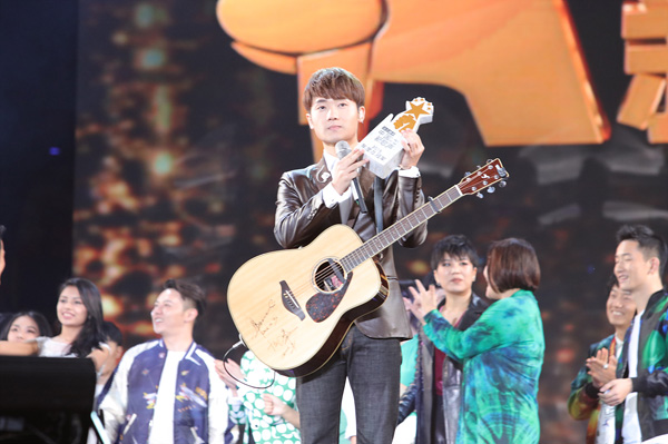 汪峰终于当上了冠军导师：最感谢子怡