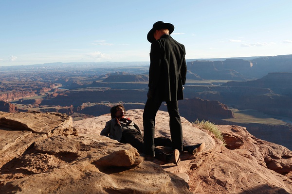 我们生活的现实，不正是被设计的西部世界吗