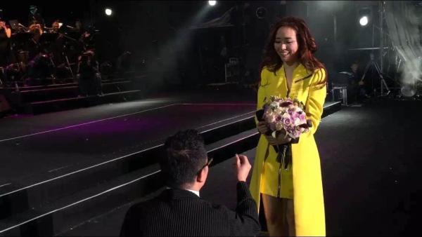 娱评丨张靓颖的婚事是歌姬的喜悲没人看见