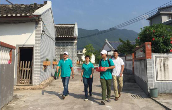 百岁老人玩自拍——从“百岁态度”到“中国态度”