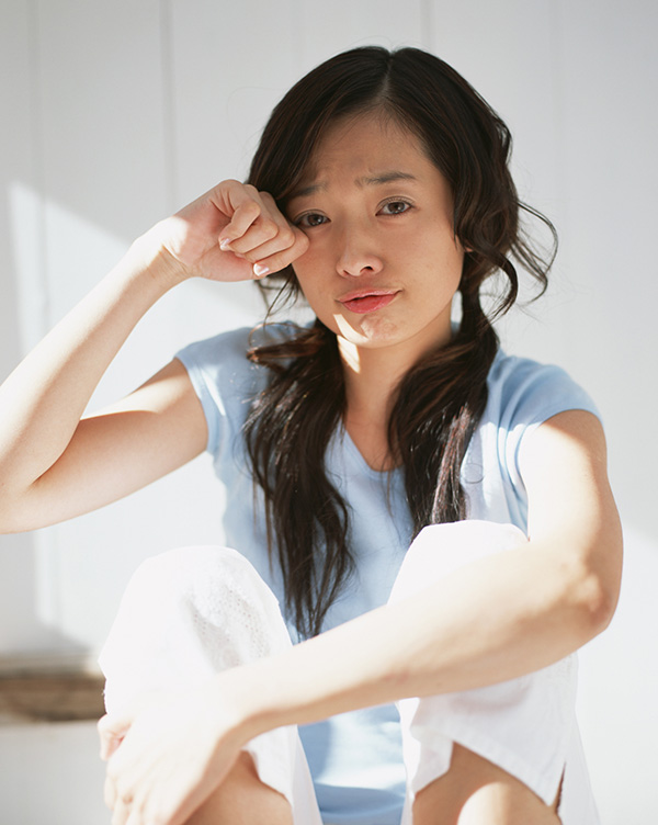 女孩国庆通宵追剧患青光眼，专家提醒青光眼可致盲