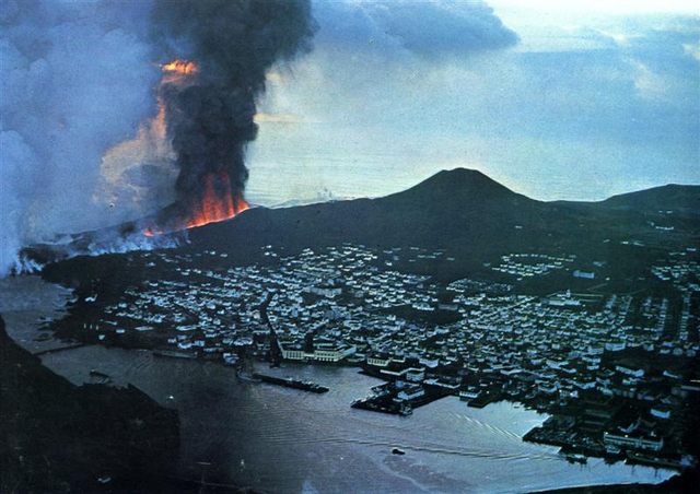 冰岛七火山：地质版“冰与火之歌”